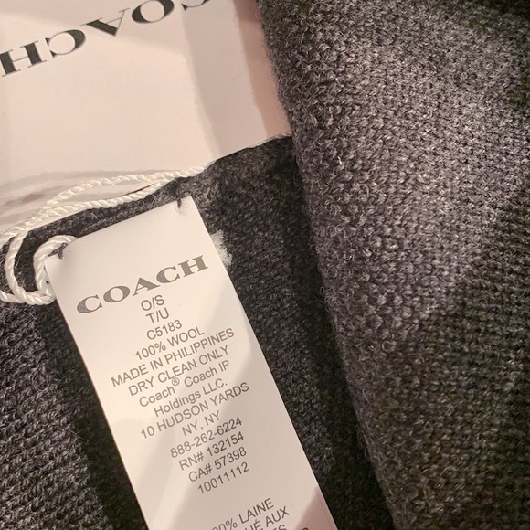 Coach Signature Knit Beanie - Picture 5 of 5